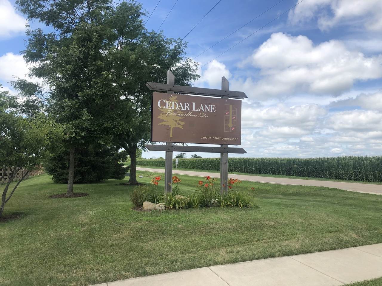 1880 Cedar Lane - Photo 1