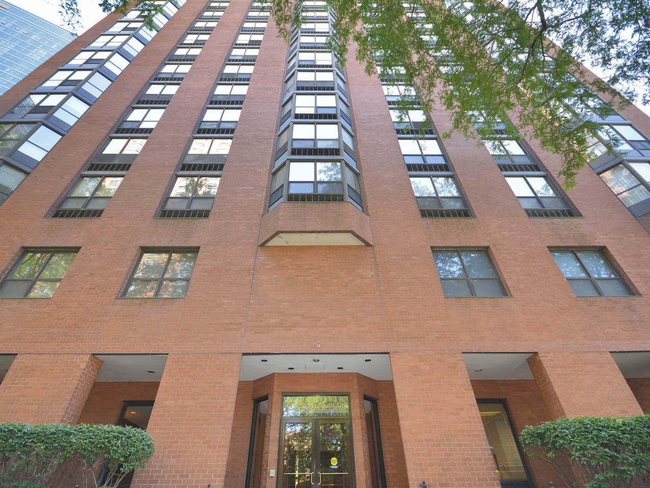 901 Plymouth Court - Photo 1