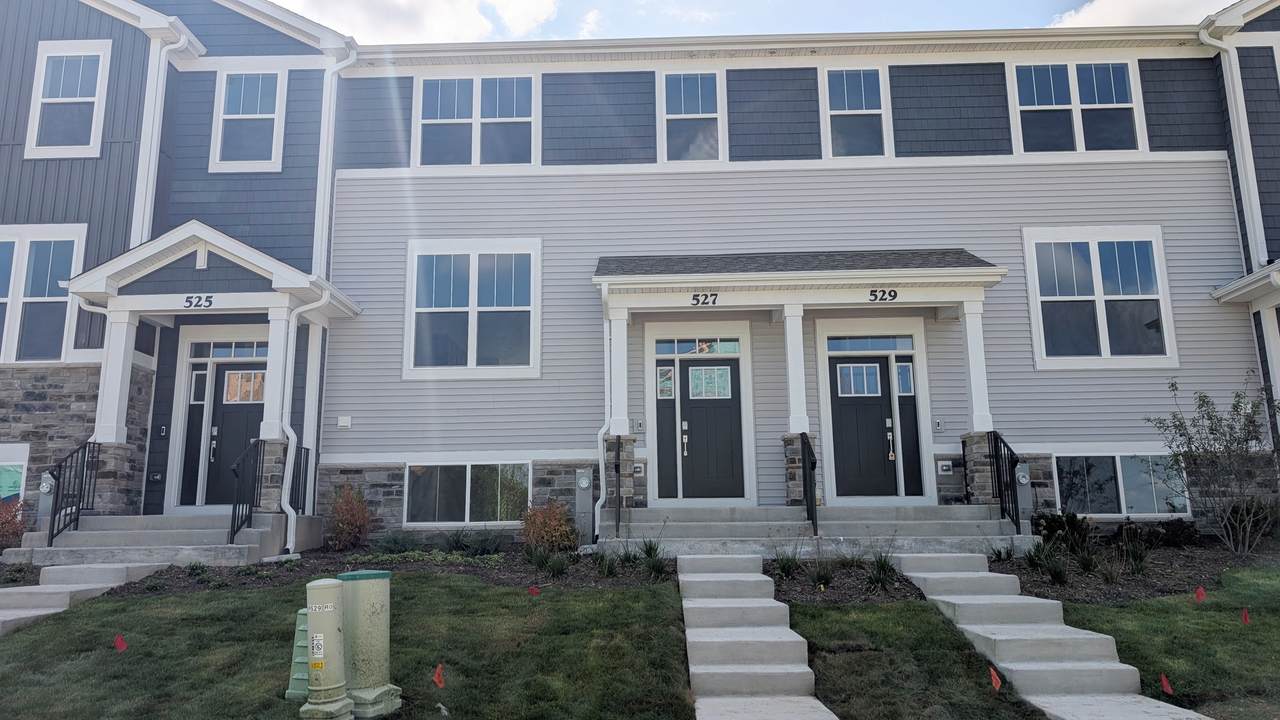 527 Red Oak Circle - Photo 1