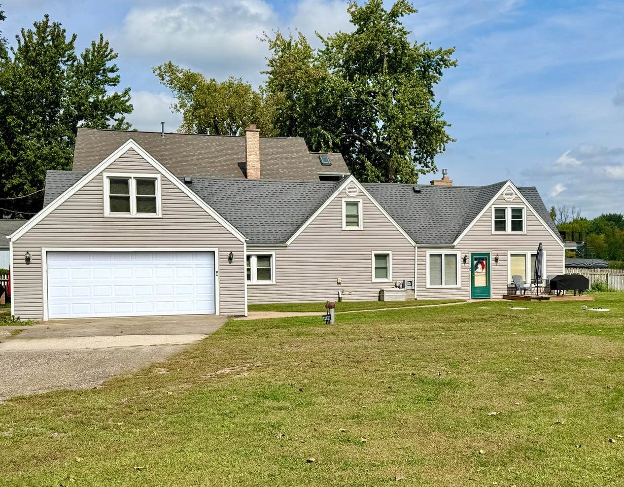 4400 Riverside Drive - Photo 1