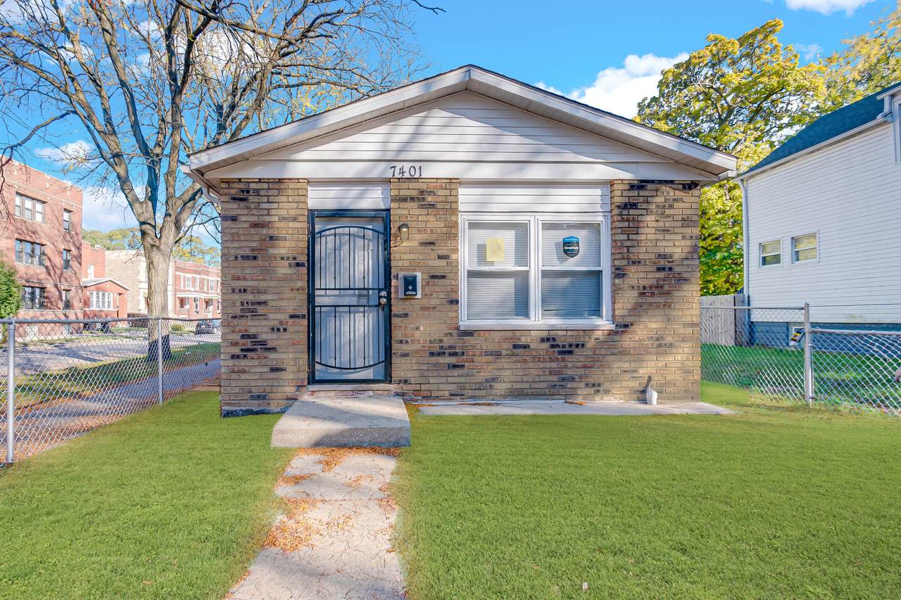 7401 Blackstone Avenue - Photo 1