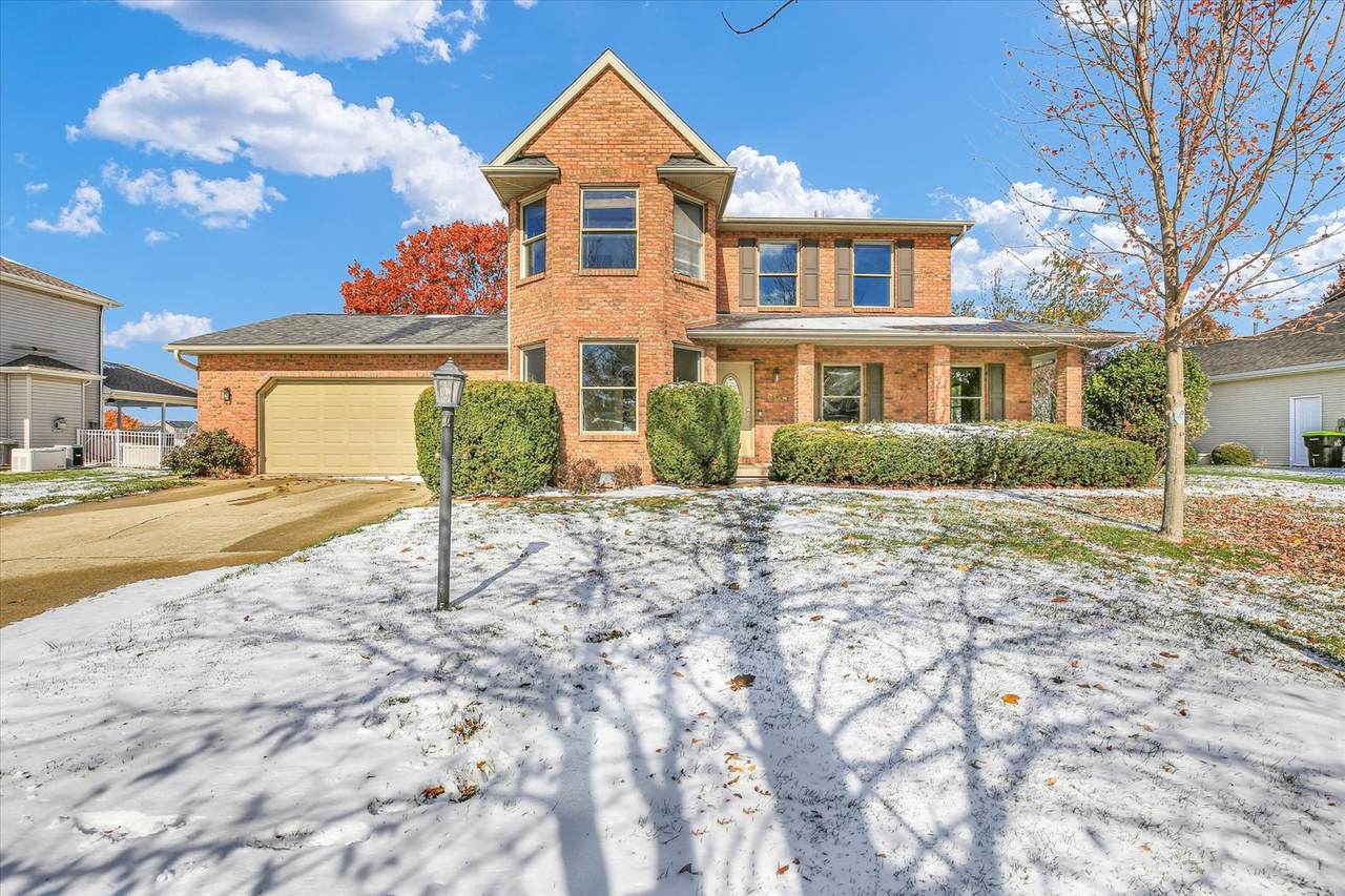 808 Lakeshore Drive - Photo 1