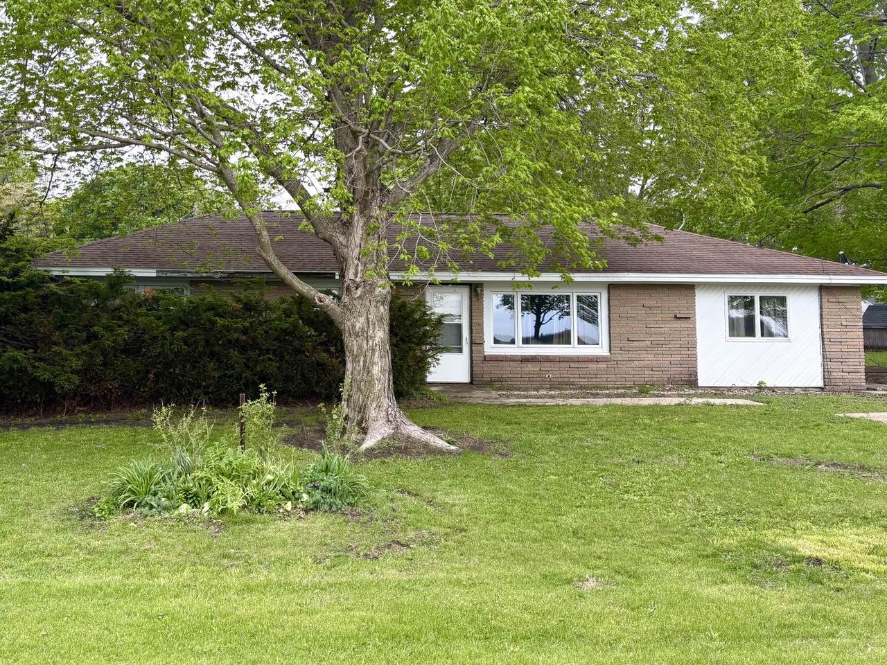201 Carson Street - Photo 1