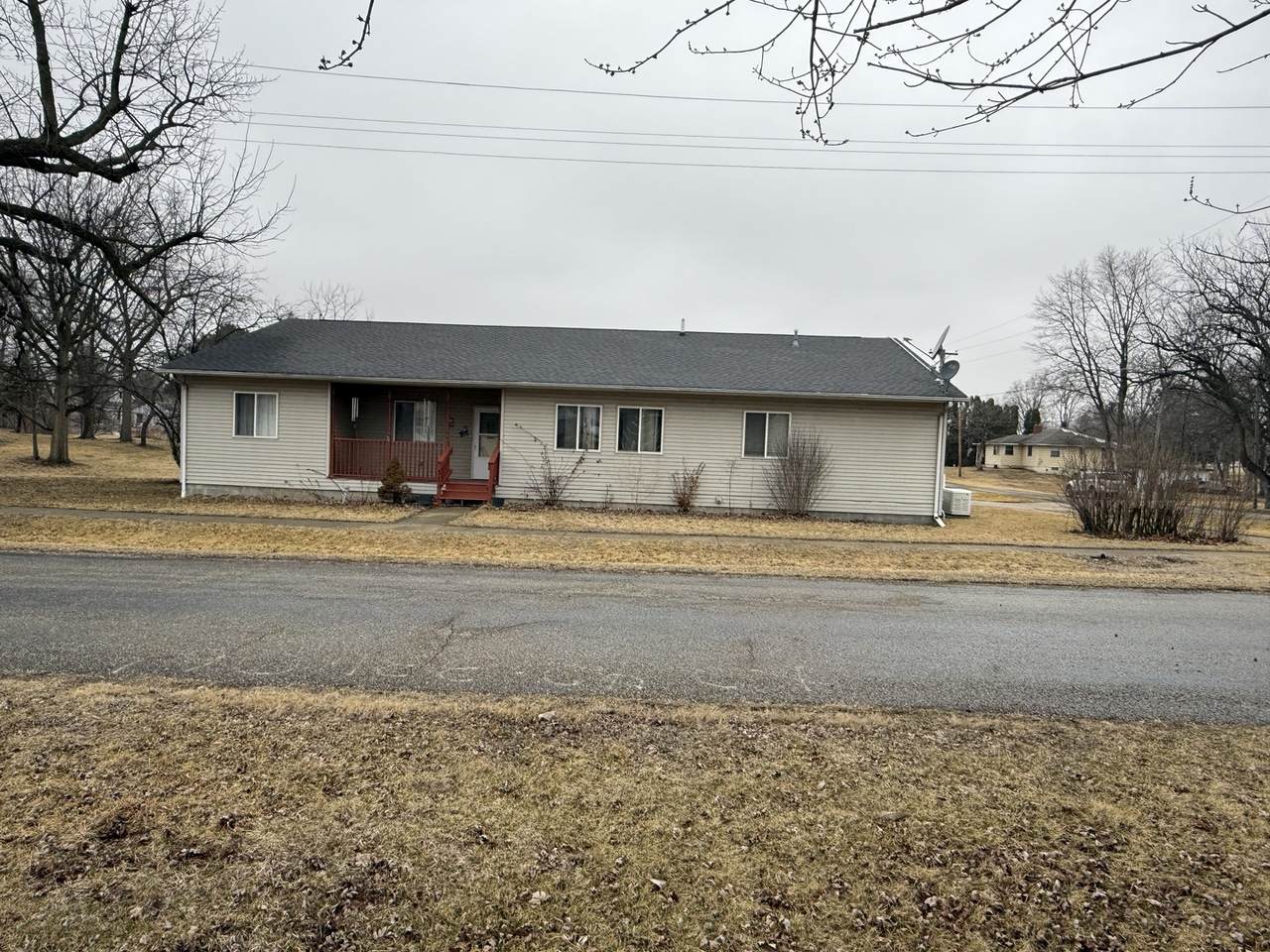 319 Fourth Street - Photo 1