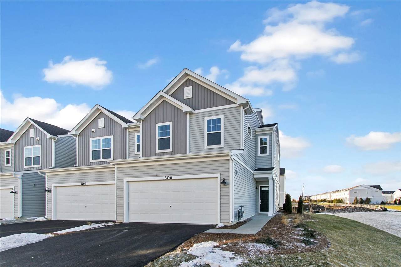 306 Kingsport Drive - Photo 1