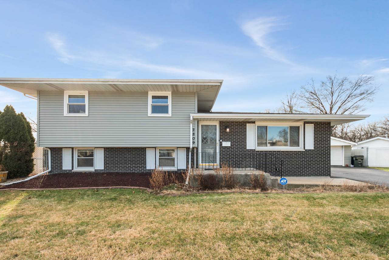 2809 Forest Lane - Photo 1