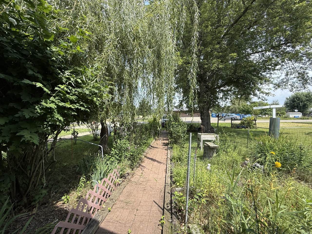 https://bt-photos.global.ssl.fastly.net/mred/1280_boomver_2_12554802-1.jpg