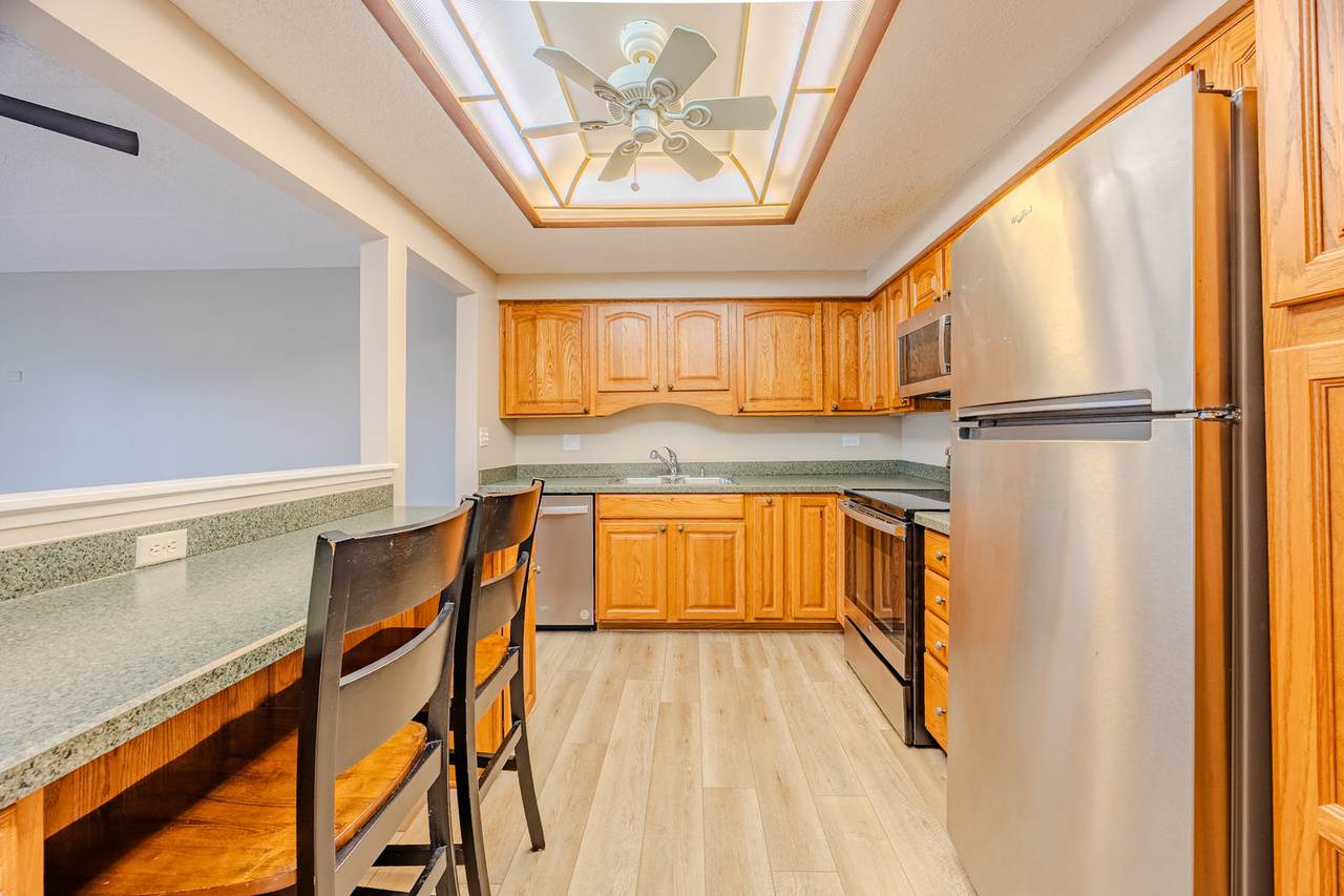 920 Vose Drive - Photo 1