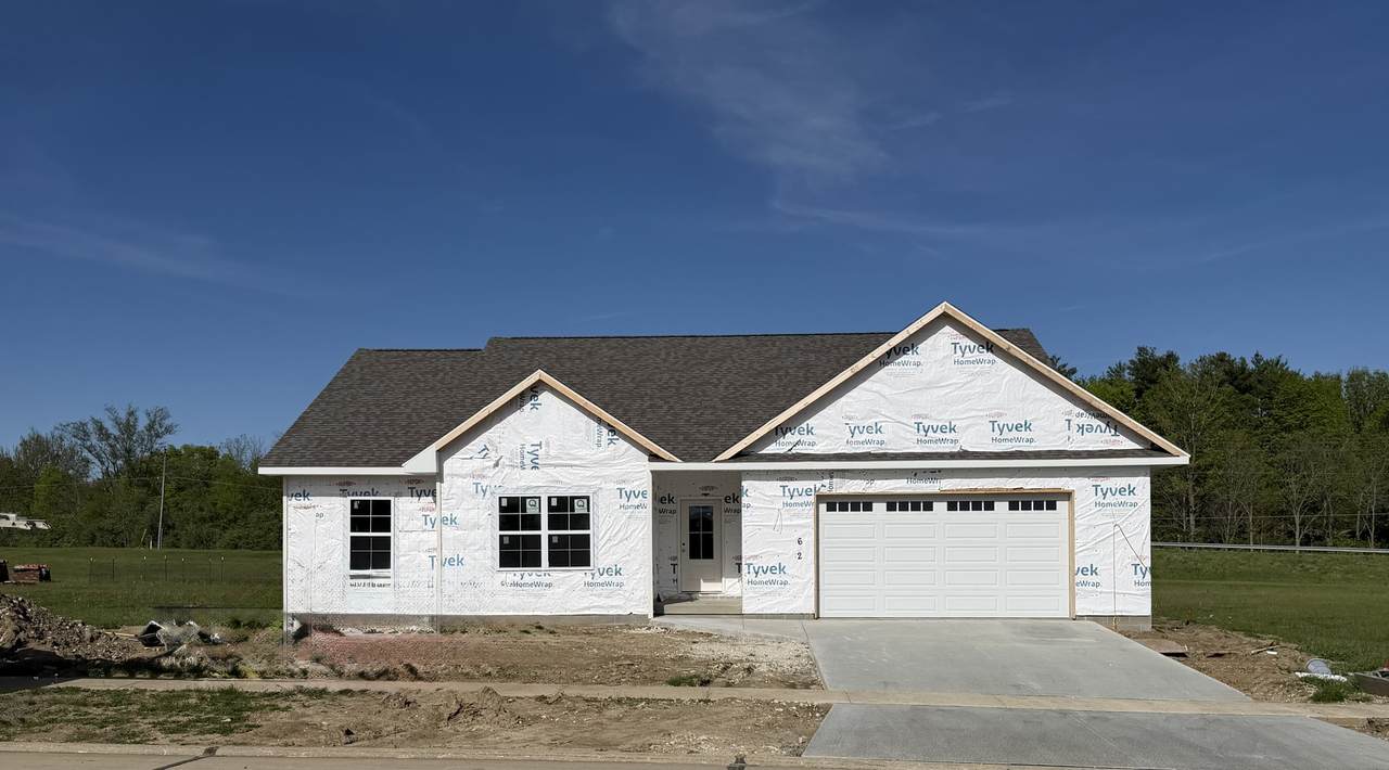 602 Beacon Hill Circle - Photo 1