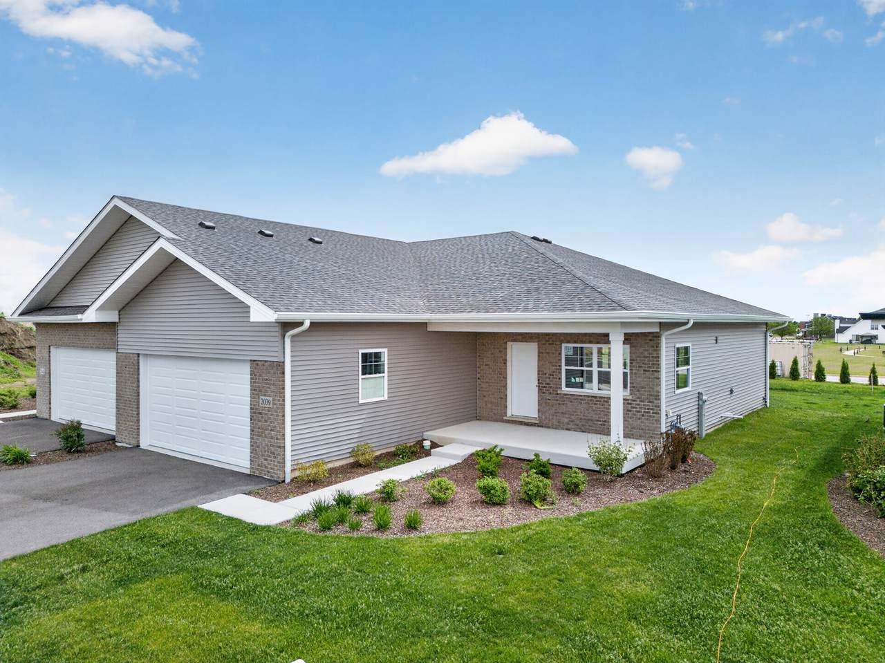 2039 Isabella Lane - Photo 1