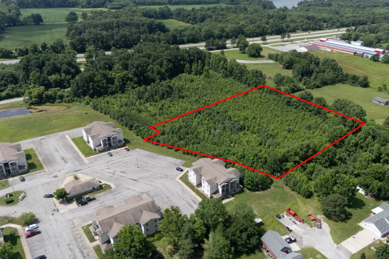 1015 Shawnee Trail - Photo 1