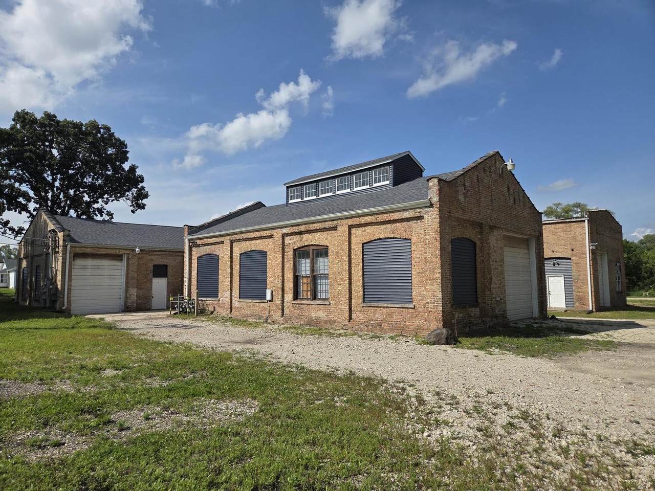542 Washington Street - Photo 1