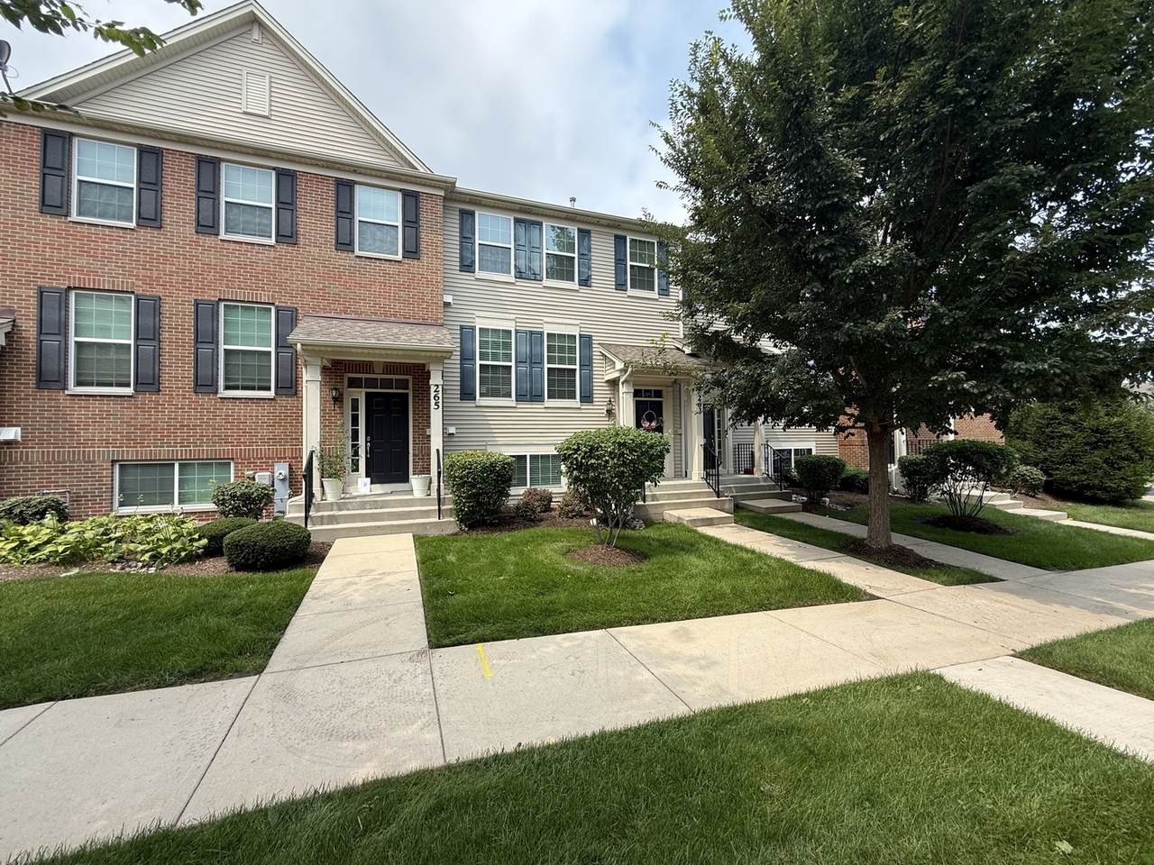 263 Lakeshore Drive - Photo 1