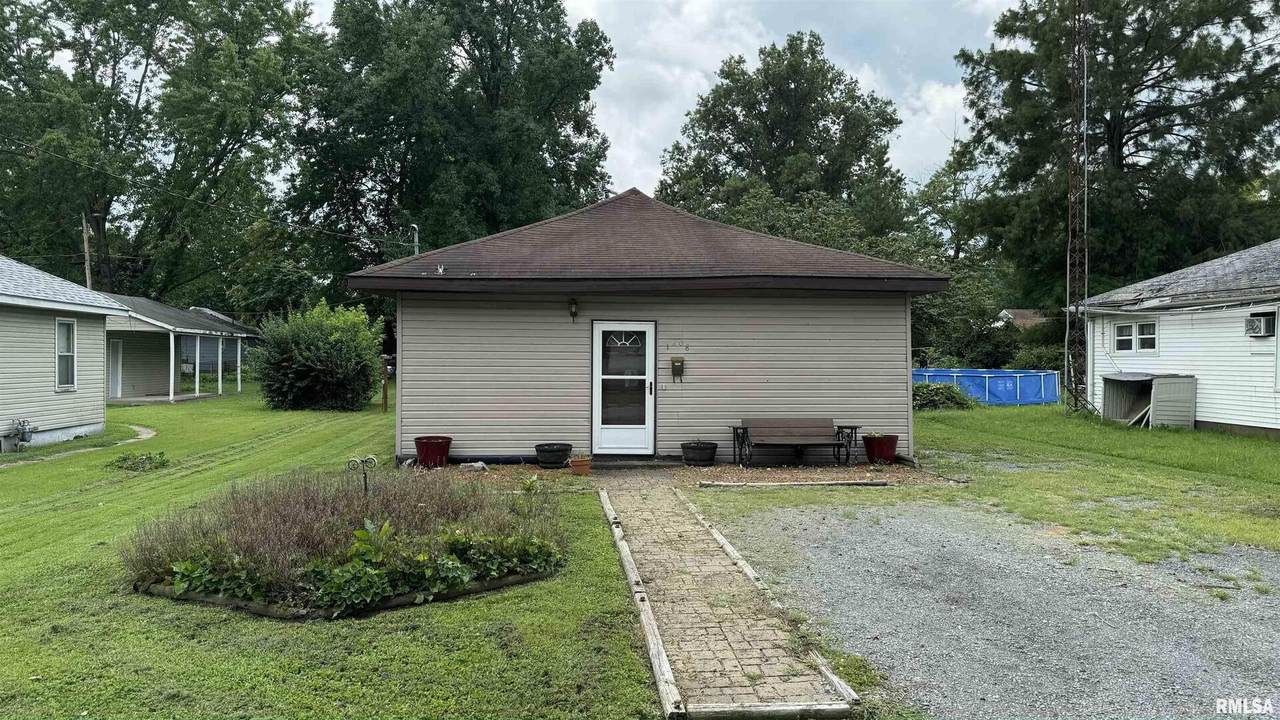 1208 5TH Street - Photo 1