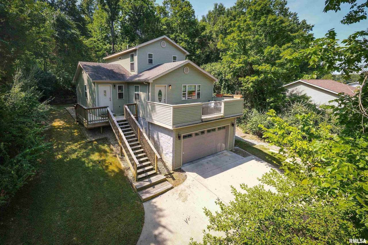 701 Campus Drive - Photo 1