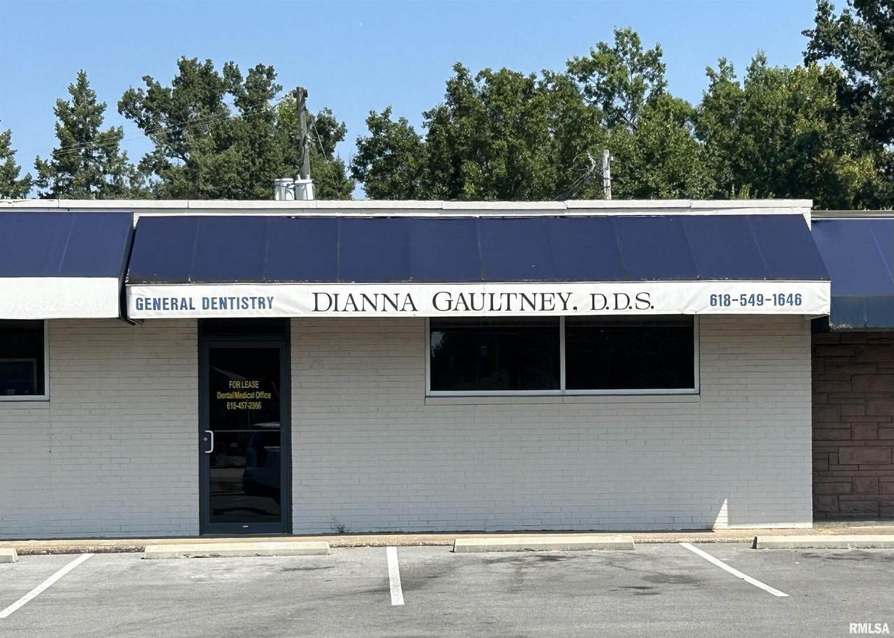 1112 Main Street - Photo 1