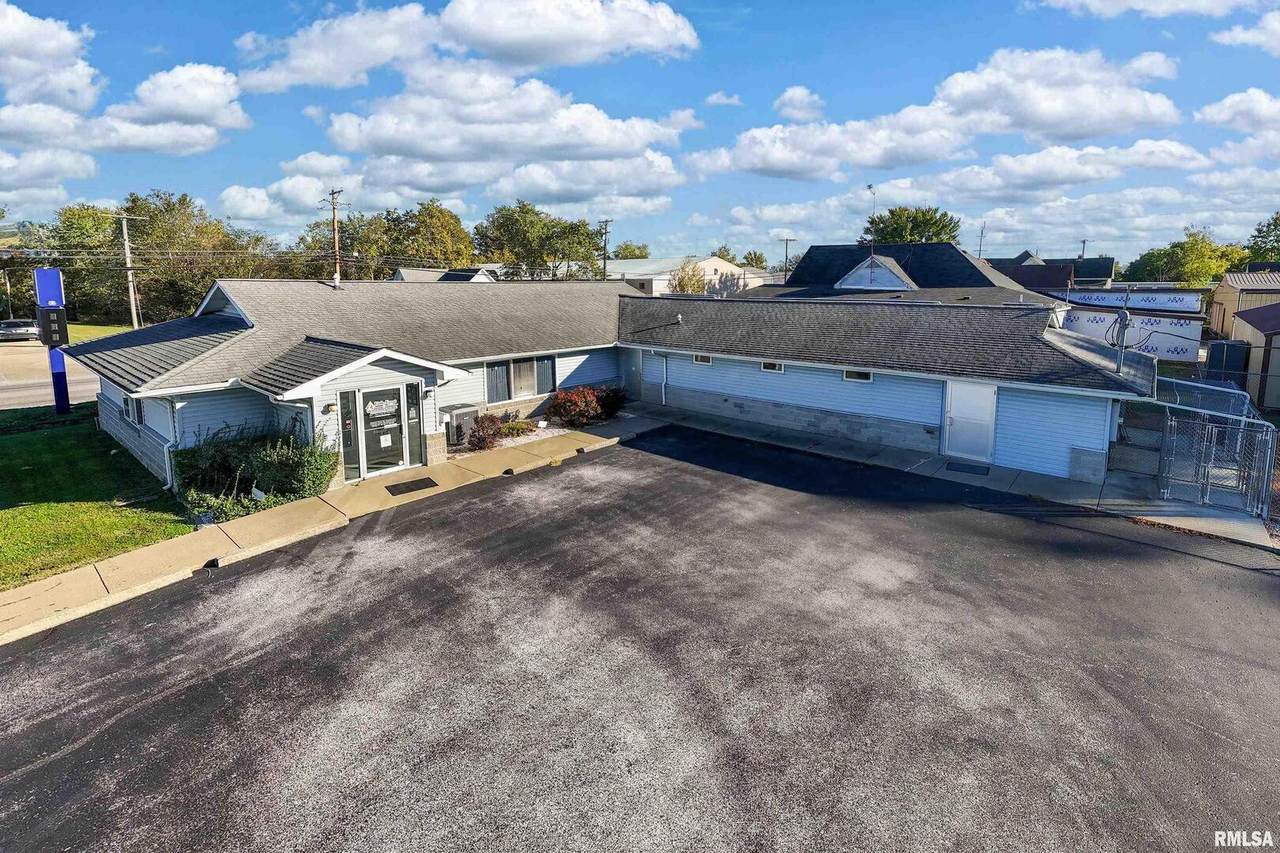 602 Court Street - Photo 1