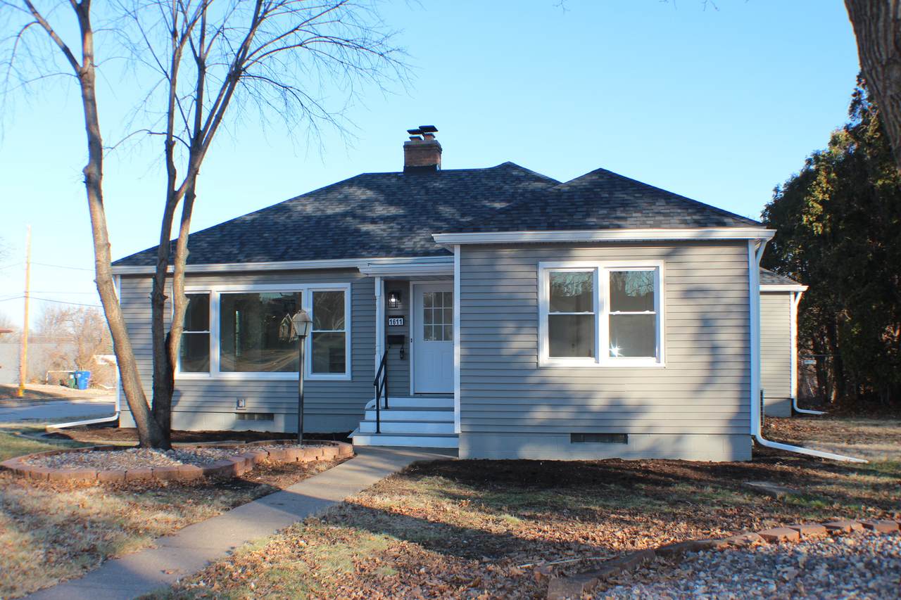 1611 Coffelt Ave - Photo 1