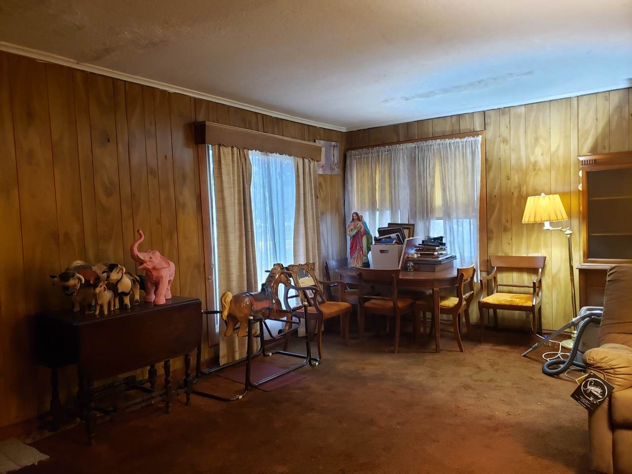 518 Catalpa Avenue - Photo 1