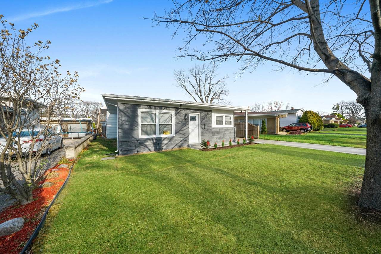 4511 Idlewild Lane - Photo 1
