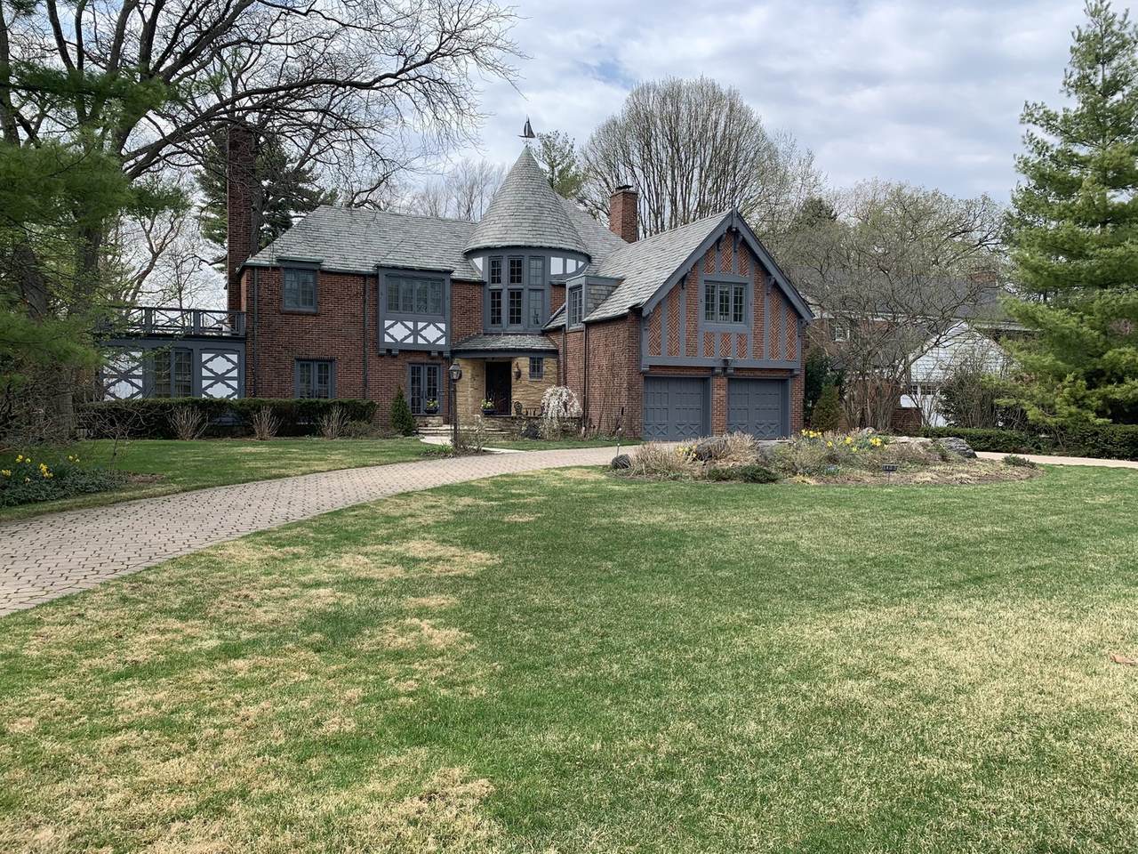 1105 Locust Road - Photo 1