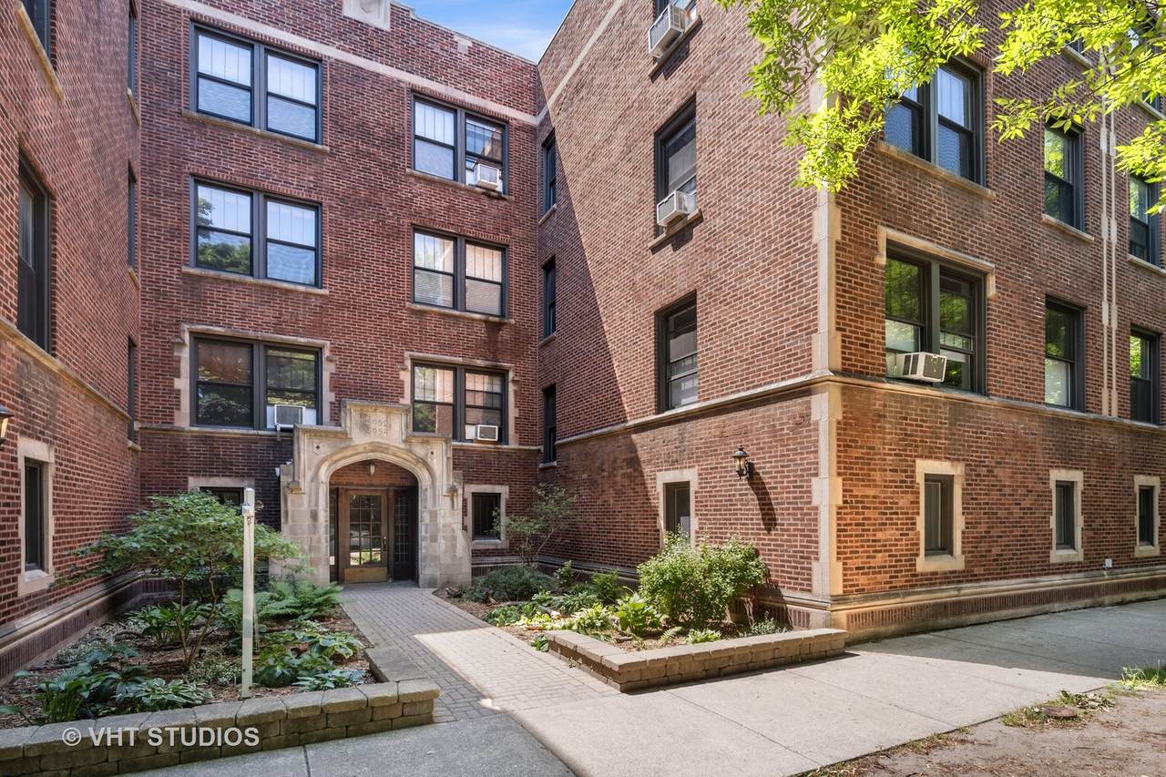 5952 Lakewood Avenue - Photo 1