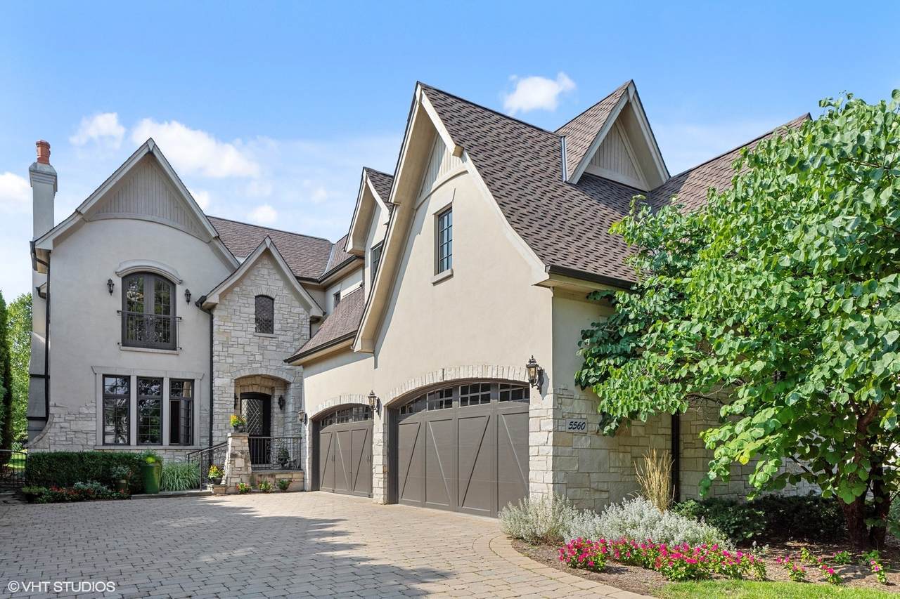 5560 Oak Street - Photo 1