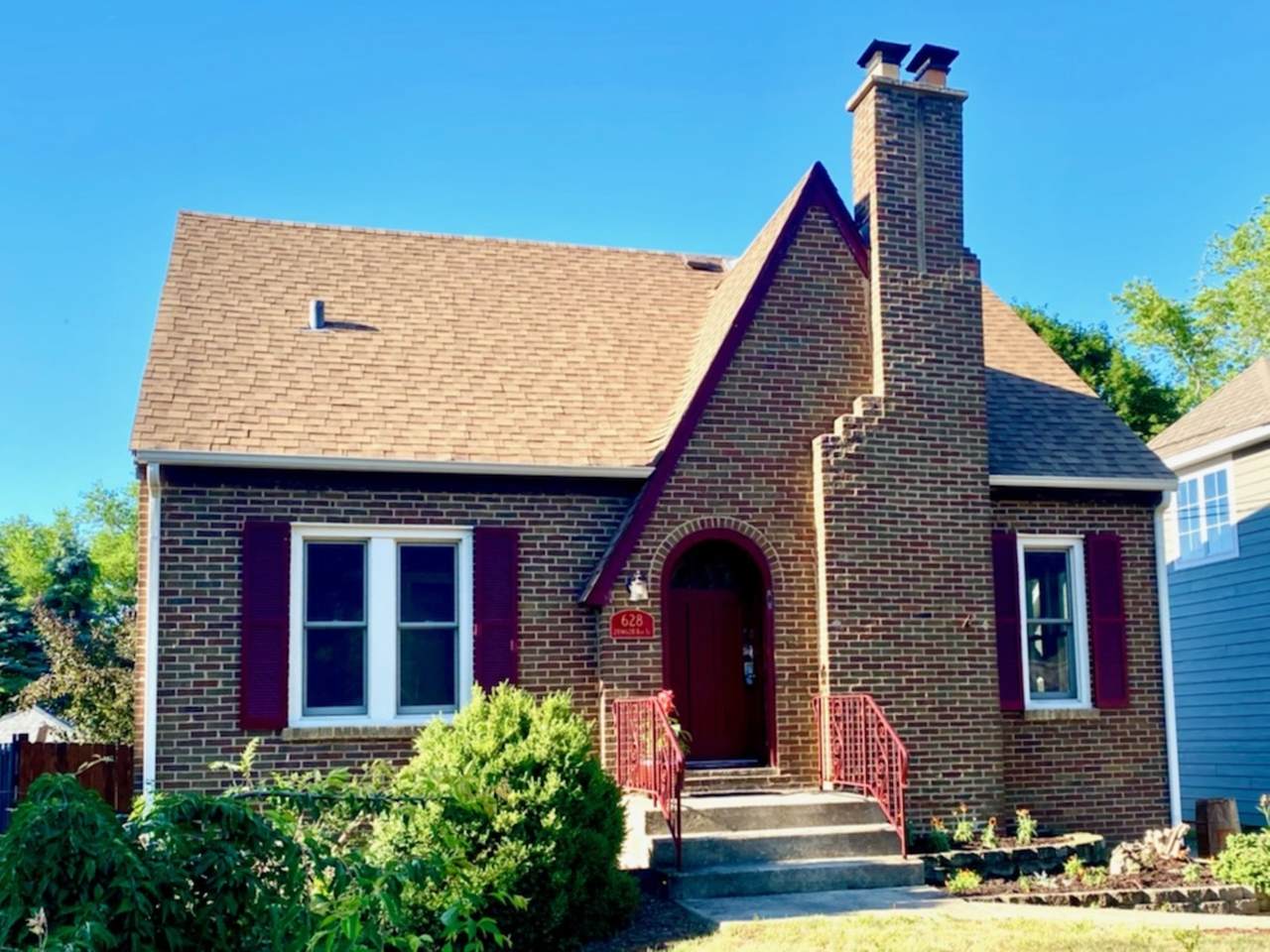 28W628 Ray Street - Photo 1