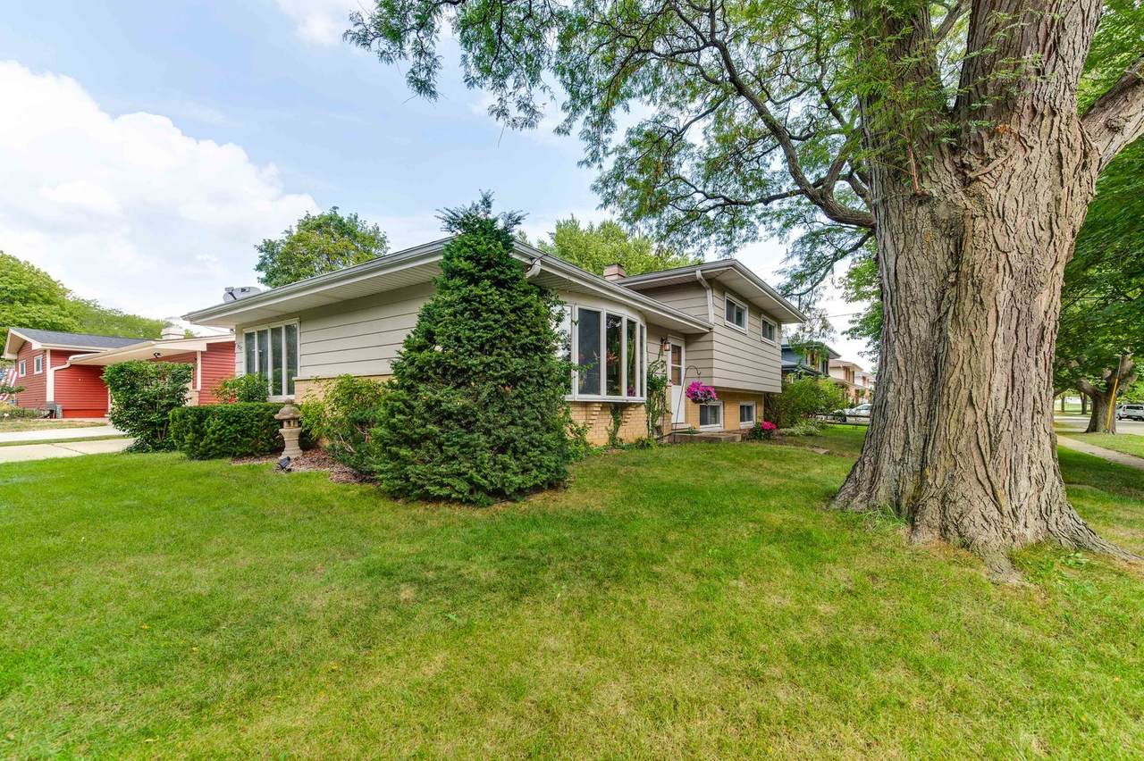 537 5th Street - Photo 1