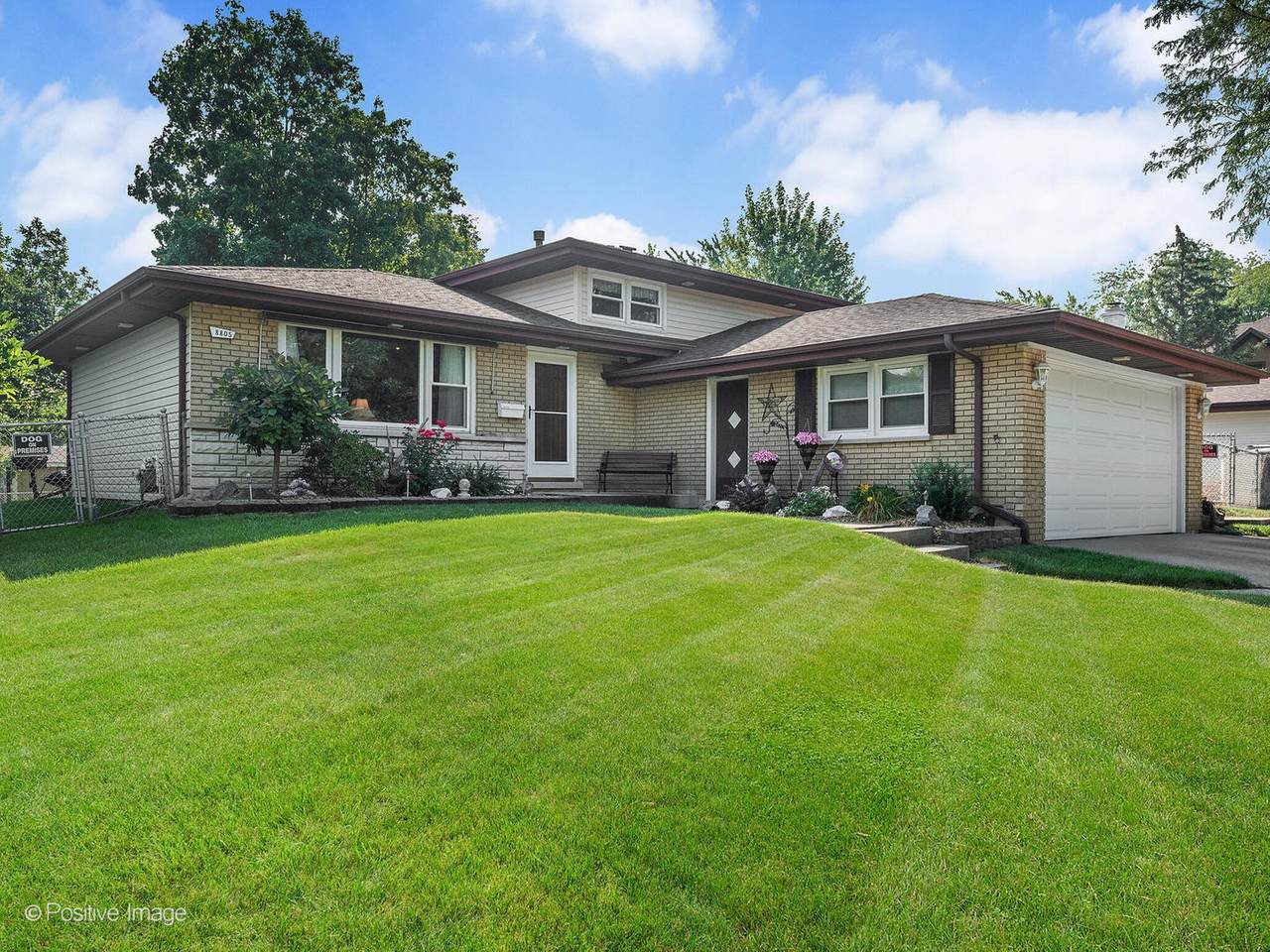 8805 85th Court - Photo 1