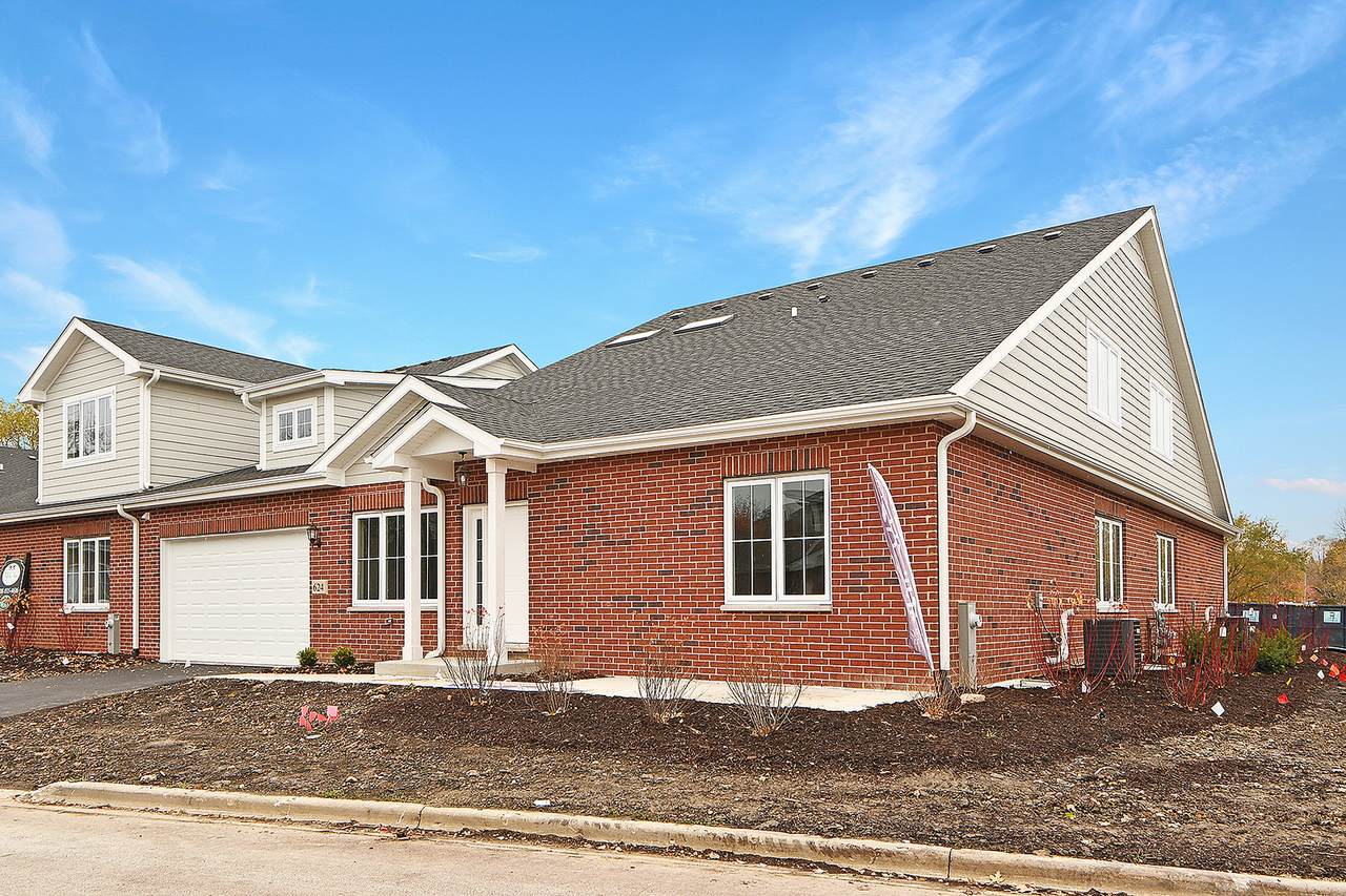 624 Prairie Crossing Drive - Photo 1