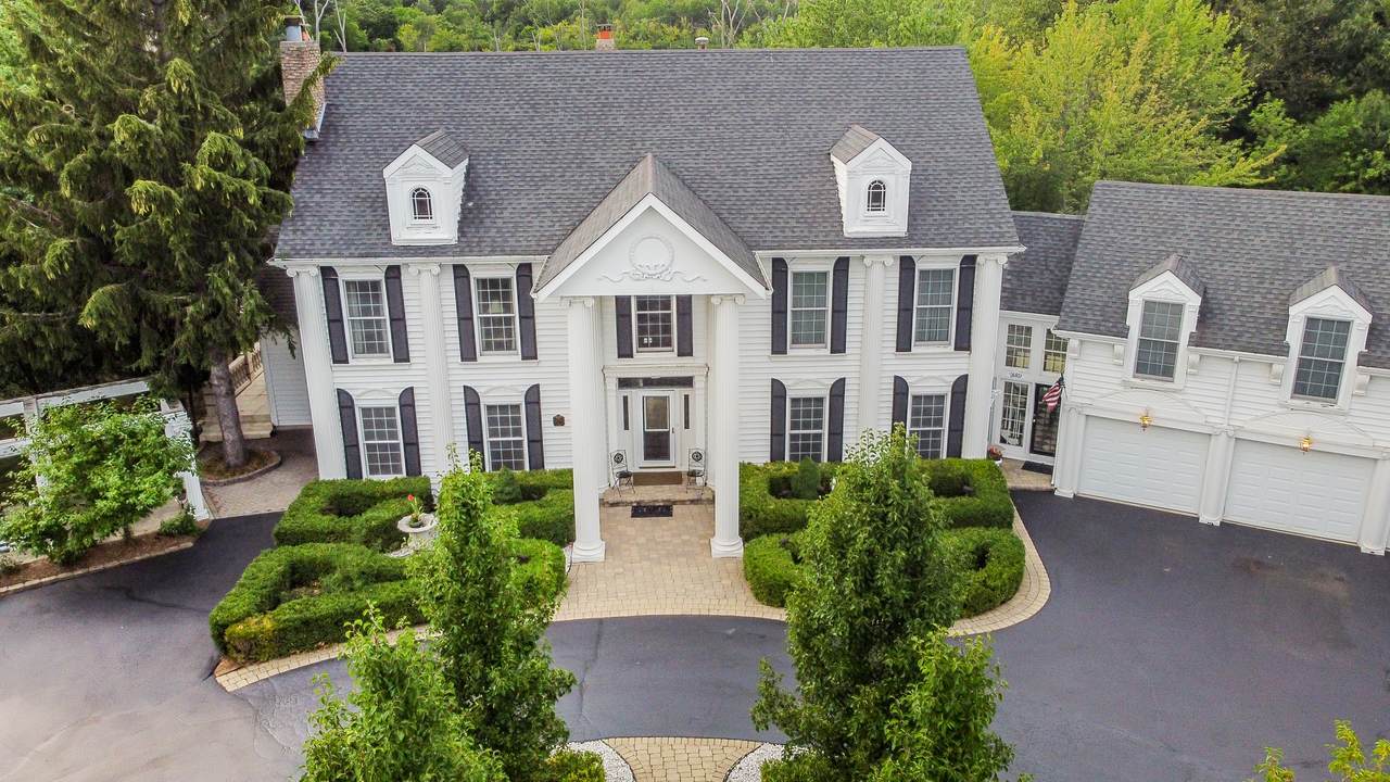 26851 Longmeadow Circle - Photo 1