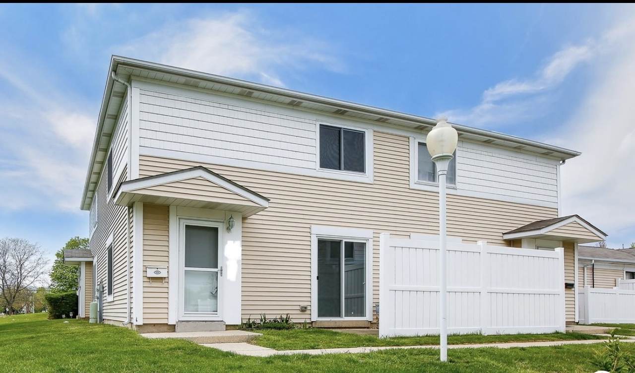 1643 Cornell Drive - Photo 1