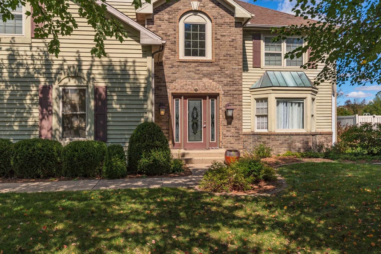 10 Stoney Court - Photo 1