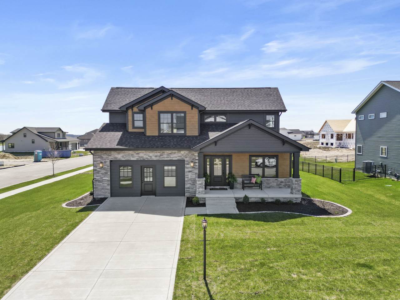 5833 134th Avenue - Photo 1