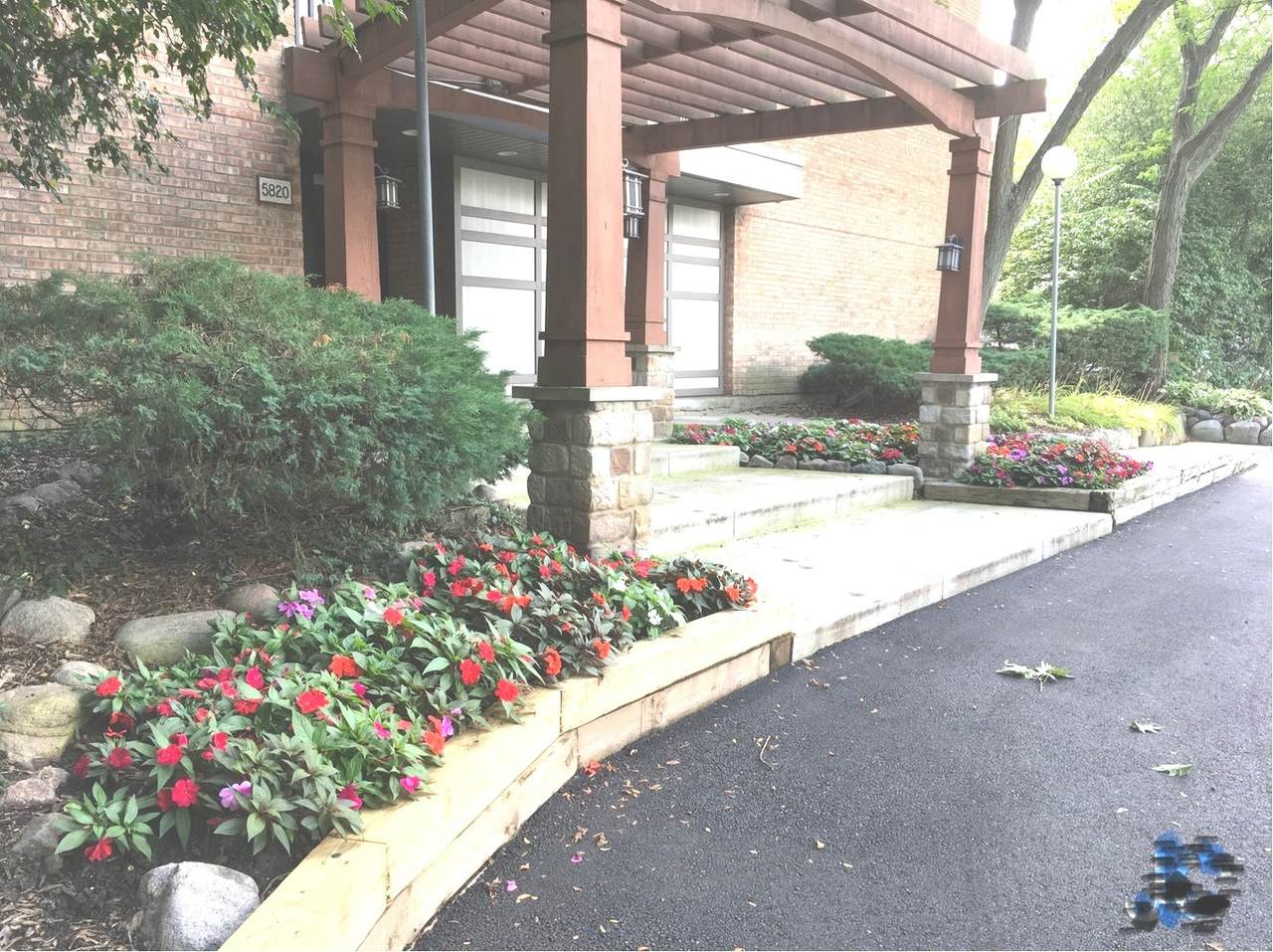 5820 Oakwood Drive - Photo 1