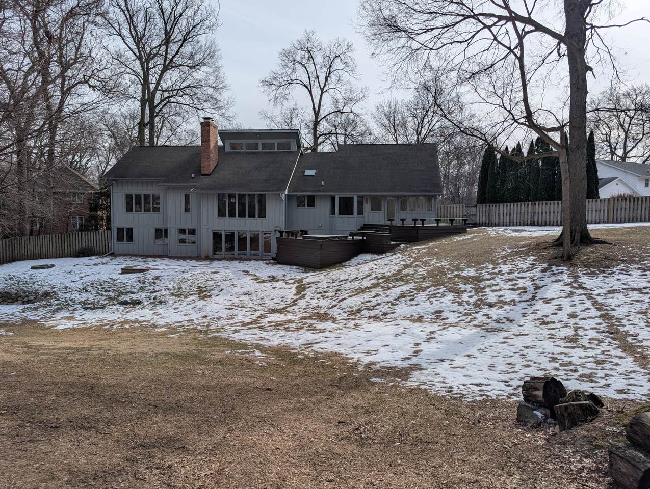684 Sioux Drive - Photo 1