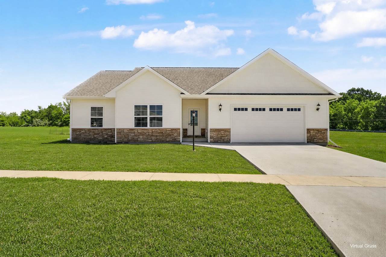 602 Beacon Hill Circle - Photo 1