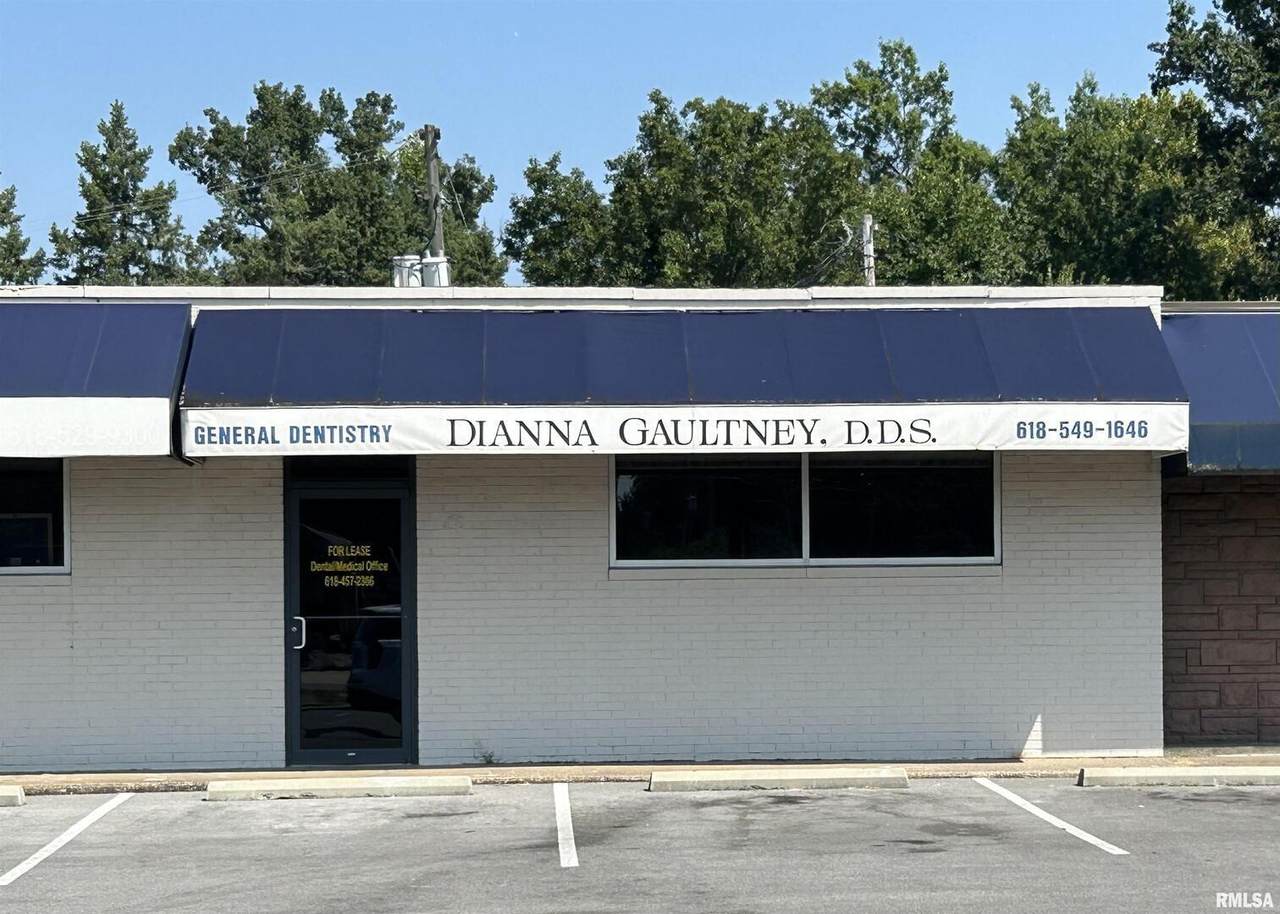 1112 Main Street - Photo 1