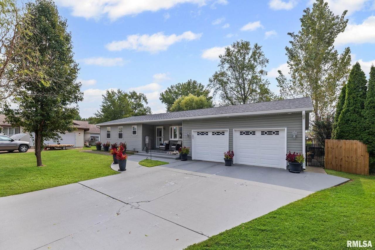 521 Marquis Avenue - Photo 1