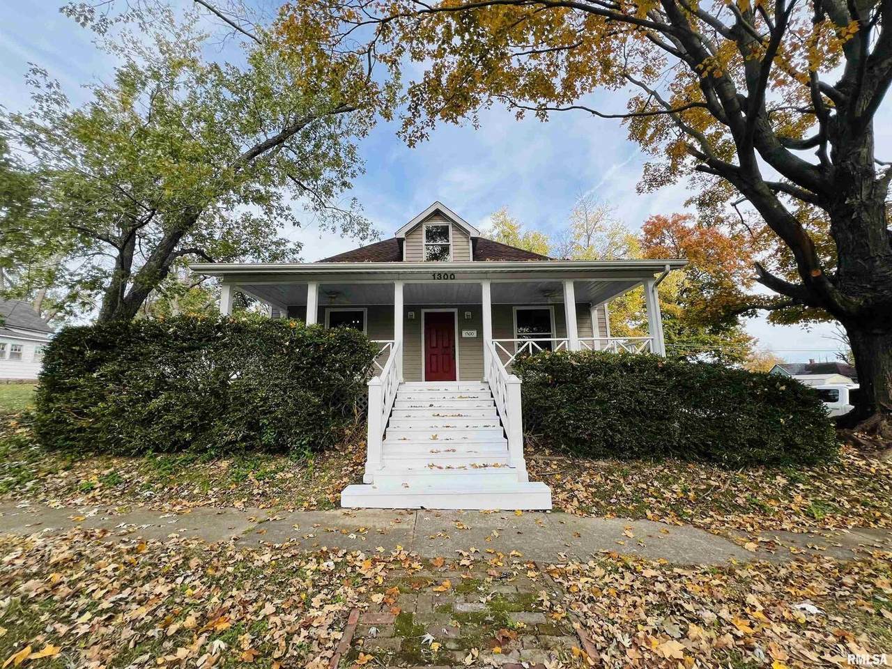 1300 Lincoln Street - Photo 1