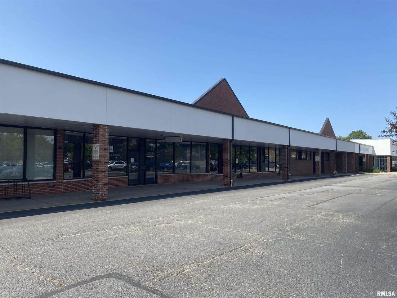 3624-3636 Avenue Of The Cities Avenue - Photo 1