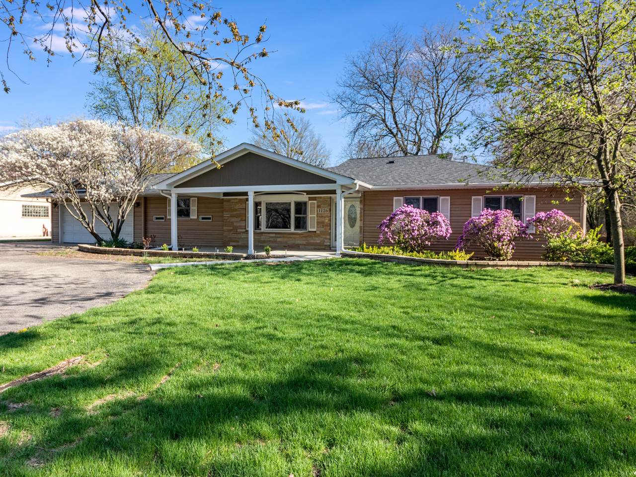 1126 Chicago Avenue - Photo 1