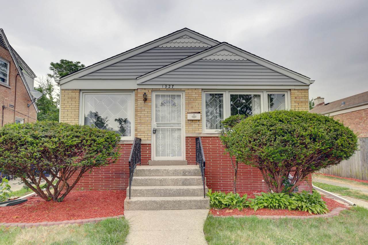 1927 20th Avenue - Photo 1