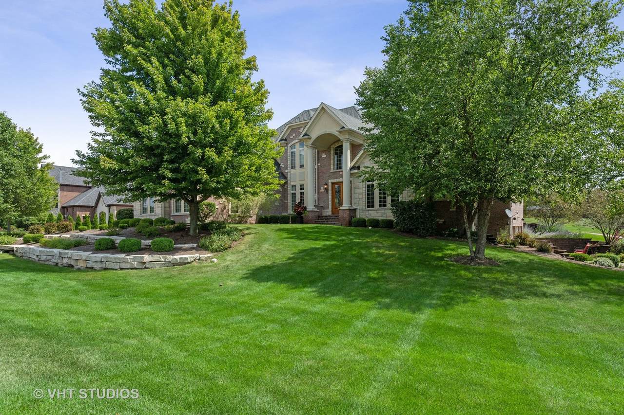110 Forest Edge Drive - Photo 1