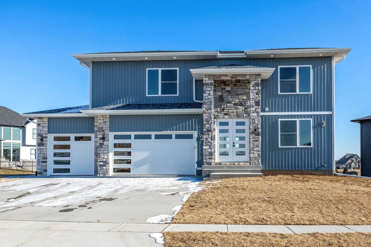 6589 Blackbird Lane - Photo 1