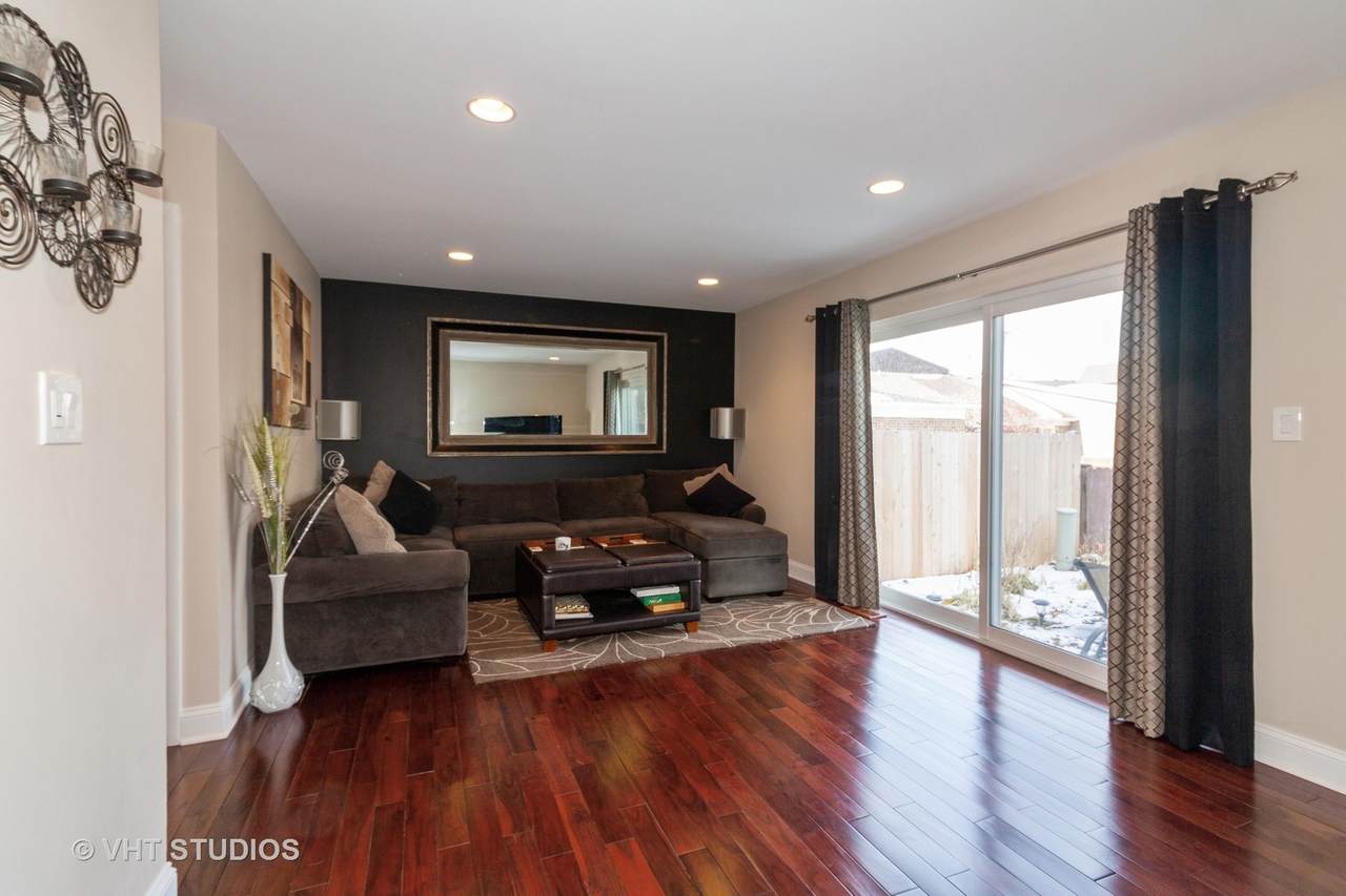 17W764 Lowell Lane - Photo 1
