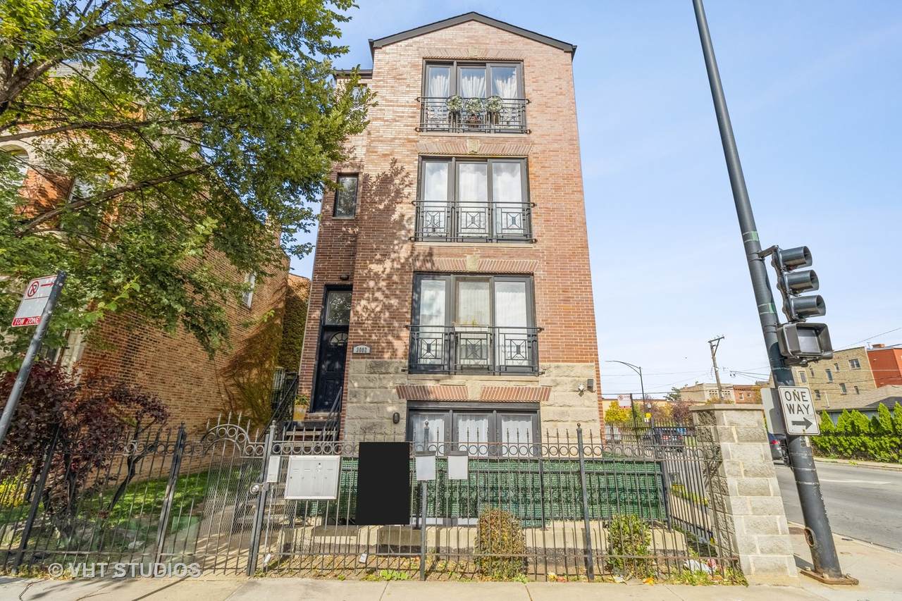 3002 Warren Boulevard - Photo 1