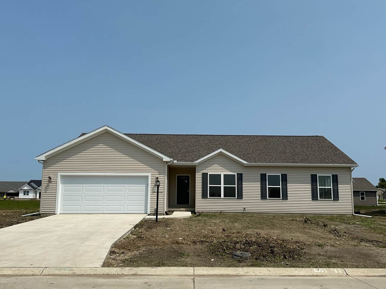 512 Patterson Drive - Photo 1