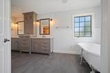 8 Weaver Court - Photo 32